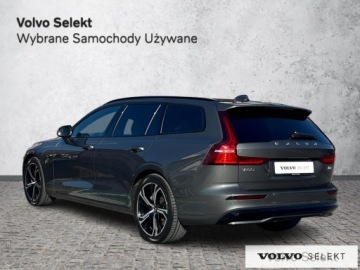 Volvo V60 II  Kombi Facelifting 2.0 B4 B 197KM 2025 Volvo V60 FV23% SalonPL B4B Plus Dark Full-LED BLI, zdjęcie 3