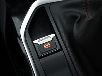 Peugeot 3008 II Crossover 1.2 PureTech 130KM 2019 Peugeot 3008 1.2 PureTech, Salon Polska, zdjęcie 16