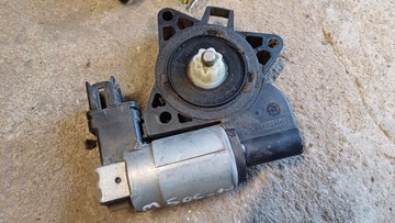 MAZDA 5 05-10 CR MOTOREK ZVEDAČ OKNO LEVÝ PŘEDNÍ GJ6A5958X