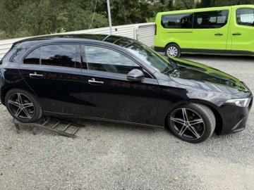 Mercedes Klasa A W177/V177 Hatchback 1.5 180d 116KM 2019 Mercedes A 180 Lift. Full-Led. Automat., zdjęcie 4