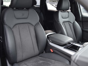 Audi Q7 II 2025 AUDI Q7 55 TFSI e quattro S Line Suv 3.0 (394KM) 2025, zdjęcie 4