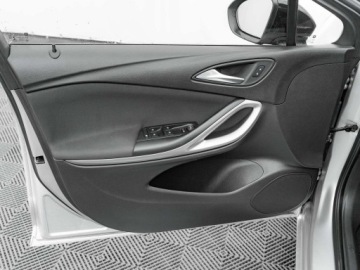 Opel Astra K Sportstourer Facelifting 1.2 Turbo 130KM 2021 Opel Astra GD247YV#1.2 T Edition 2 stref klima, zdjęcie 11