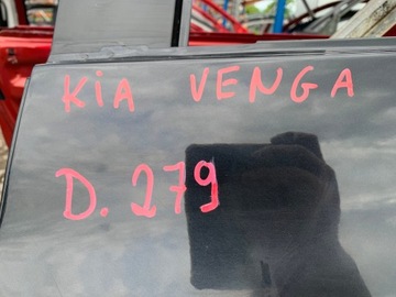 DVEŘE LEVÉ ZADNÍ KIA VENGA HYUNDAI IX20 LEVÝ