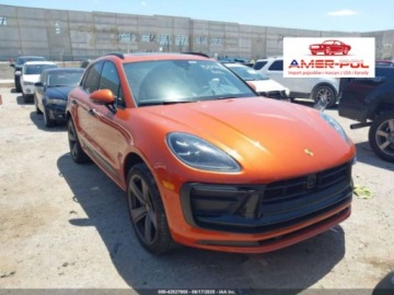 Porsche Macan 2023 Porsche Macan T, 2023r., 4x4, 2.0L 2.0 Benzyna 261KM