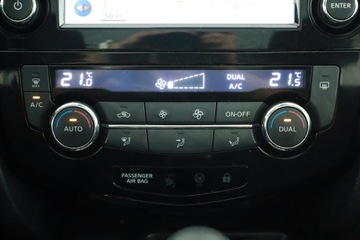 Nissan Qashqai II Crossover 1.2 DIG-T 115KM 2016 Nissan Qashqai 1.2 DIG-T, Salon Polska, zdjęcie 13