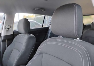 Kia Sportage III SUV 1.7 CRDi 116KM 2013 Kia Sportage 2013r, 1.7 CRDI. Uszkodzony tyl i lekko przod. Jezdzi. 1.7, zdjęcie 7