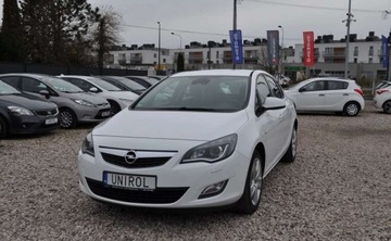 Opel Astra 2010 Opel Astra 1.4 Turbo Benzyna Xenon Tempomat Cz. parkowania INFINITI 1.4, zdjęcie 1