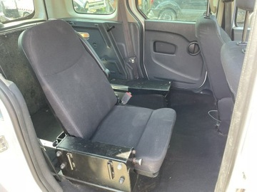 Mercedes Citan W415 Tourer 1.5 109 CDI 90KM 2013 Mercedes Citan Tourer Niepełnosprawnych inwalida, zdjęcie 7