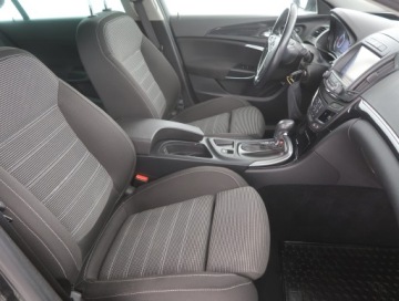 Opel Insignia I Country Tourer 2.0 CDTI Ecotec 170KM 2016 Opel Insignia 2.0 CDTI, 167 KM, Automat, Navi, zdjęcie 8