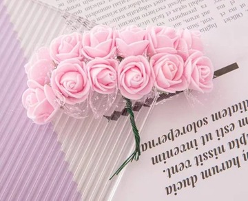 Róże piankowe z tiulem RÓŻOWE 2cm x 12szt na druciku do prac z makramy