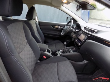 Nissan Qashqai II Crossover 1.2 DIG-T 115KM 2014 Nissan Qashqai Navi Kamera LineAssist Parkdistance 1.2 Benzyna 116KM, zdjęcie 18