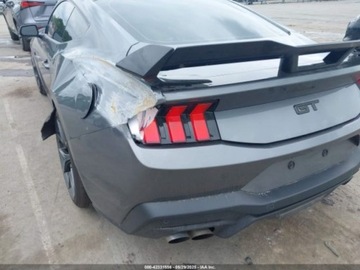 Ford Mustang VI 2024 Ford Mustang Fastback 5.0 Benzyna 480KM, zdjęcie 11