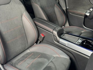 Mercedes GLB SUV Facelifting 2.0 220 190KM 2025 MERCEDES-BENZ GLB 220 4-Matic AMG Line 2.0 (190KM) 2025, zdjęcie 4