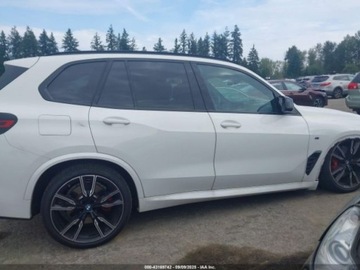 BMW X5 G05 2025 BMW X5 M60i 2025 4.4l 4.4 Benzyna 523KM, zdjęcie 6