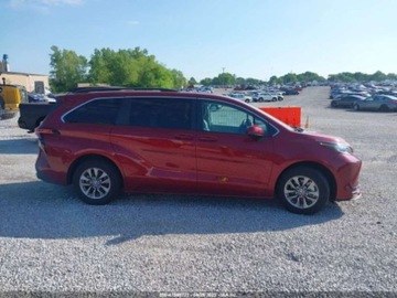 Toyota Sienna III 2022 Toyota Sienna LE 2022 2.5l 2.5 Hybryda 189KM, zdjęcie 6