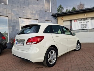 Mercedes Klasa B W246 Sports Tourer Facelifting 1.6 180 BlueEFFICIENCY Edition 122KM 2016 Mercedes B 180 1.6 Benzyna Kamera, zdjęcie 14