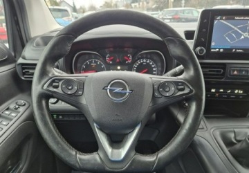 Opel Combo E Kombivan 1.5 Diesel 131KM 2021 Opel Combo Najbogatsza wersja Kamery 360 130KM 1.5 Diesel 131KM, zdjęcie 24
