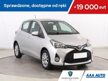 Toyota Yaris III Hatchback 5d Facelifting 1.33 Dual VVT-i 99KM 2016 Toyota Yaris 1.33 Dual VVT-i, Salon Polska, Klima