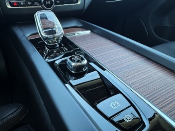 Volvo XC60 II 2023 Volvo XC 60 B4 D AWD Plus Dark | Serwis ASO | Salo, zdjęcie 20