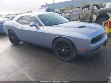 Dodge Challenger III 2019 Dodge Challenger 2019 Dodge Challenger SXT RWD 3.6 Benzyna 305KM, zdjęcie 6