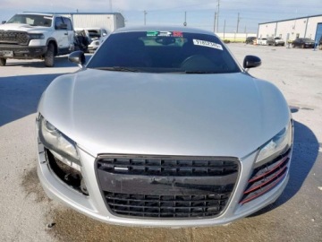 Audi R8 I Coupe 4.2 V8 FSI 430KM 2011 Audi R8 Coupe Quattro 2011 4.2 Benzyna 430KM, zdjęcie 6