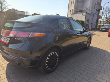 Honda Civic VIII Hatchback 5d 1.4 i 83KM 2008 HONDA CIVIC UFO STAN BDB, zdjęcie 5