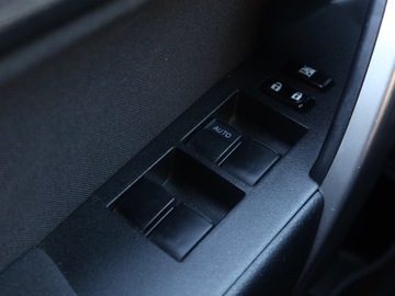 Toyota Corolla X Sedan Facelifting 1.6 Valvematic 132KM 2014 Toyota Corolla 1.6 Valvematic, Salon Polska, zdjęcie 15