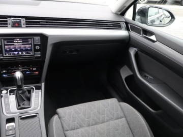 Volkswagen Passat B8 Variant Facelifting 1.5 TSI EVO 150KM 2023 VW Passat 1.5 TSI, Salon Polska, 1. Właściciel, zdjęcie 7