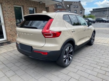 Volvo XC40 Crossover Facelifting 2.0 B4 197KM 2026 VOLVO XC40 B4 Plus Dark Suv 2.0 (211KM) 2026, zdjęcie 6