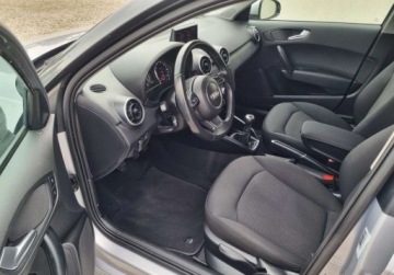 Audi A1 I Sportback 5d Facelifting 1.4 TFSI 125KM 2015 Audi A1 Sportback Sliczna 1.4 TFSI Bogata Wersja ORYGINAL Zadbana SERWIS 2, zdjęcie 6