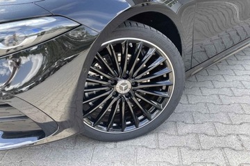 Mercedes Klasa A W177/V177 Sedan Facelifting 2.0 220 190KM 2023 A Klasa 220 4-Matic AMG Line 2.0 (190KM) 2023, zdjęcie 4