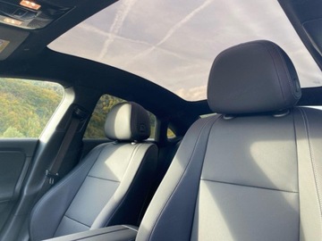 Mercedes CLA C118/X118 2025 MERCEDES-BENZ CLA 180 Sedan 1.5 (136KM) 2025, zdjęcie 4