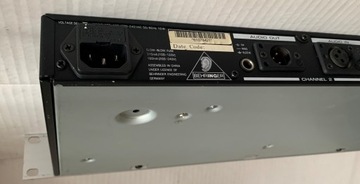 BEHRINGER SUPPRESSOR DE 2000 ПРОЦЕССОР ОБРАТНОЙ СВЯЗИ 19 ДЮЙМОВ
