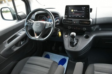 Opel Combo E Kombivan 1.5 Diesel 102KM 2021 Opel Combo Life XL 1.5CDTi 102KM Manual XI.2021r., zdjęcie 9