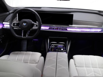 BMW Seria 7 G70 Sedan 3.0 40d 299KM 2026 BMW Seria 7 740d xDrive Sport Sedan 3.0 (299KM) 2026, zdjęcie 8