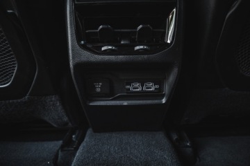 Jeep Grand Cherokee IV 2022 Jeep Grand Cherokee WL | 2022 | 3.6 benzyna + LPG | 25 500 km, zdjęcie 11