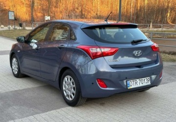 Hyundai i30 II Hatchback 3d 1.4 CRDi 90KM 2014 Hyundai i30 1.4 Diesel, Drugi Wlasciciel od nowosci 1.4 Diesel 90KM, zdjęcie 3