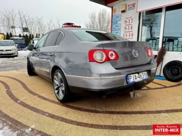 Volkswagen Passat B6 Variant 2.0 TDI 136KM 2006 Volkswagen Passat Zarejestrowany gotowy do jazdy 2.0 Diesel 136KM, zdjęcie 7