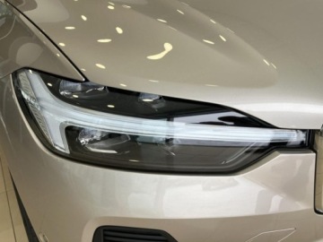 Volvo XC60 II 2026 VOLVO XC60 B5 AWD Plus Bright Suv 2.0 (250KM) 2026, zdjęcie 12