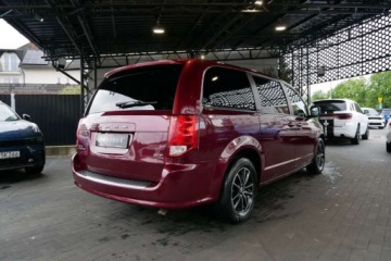 Dodge Caravan V Grand Caravan Facelifting 3.6 VVT 283KM 2018 Dodge Grand Caravan GT 3.6L 287KM Kamera Czarna podsufitka 3-Strefy Klimat, zdjęcie 2
