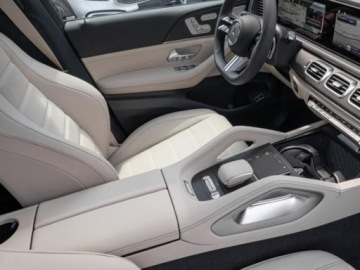 Mercedes GLS X167 SUV Facelifting 3.0 350d 313KM 2026 MERCEDES-BENZ GLS 350 d 4-MATIC AMG Line 3.0 (313KM) 2026, zdjęcie 8