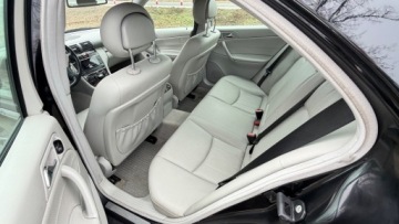 Mercedes Klasa C W203 Sedan W203 1.8 (C 180 Kompressor) 143KM 2005 Mercedes-Benz Klasa C Raty 1.8 benz Lpg Salon Polska Manual skora Klimat, zdjęcie 38
