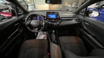 Toyota C-HR I 2018 Toyota C-HR 1.8 Hybryda Bardzo ladny stan Czarny dach Navi Kamera MOZLIWA, zdjęcie 5