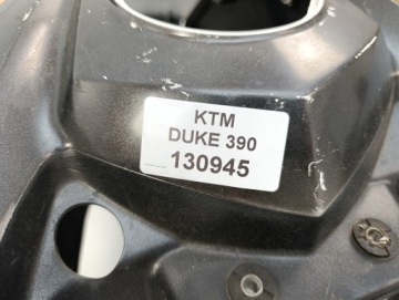 KTM DUKE 125 11-16 НАКЛАДКА НА ЗАЛИВНУЮ ГОРЛОВИНУ БАКА