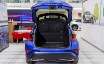 Toyota C-HR I Crossover Facelifting 2.0 Hybrid Dynamic Force 184KM 2019 Toyota C-HR 2.0 Hybrid Selection 2.0 Hybryda 184KM, zdjęcie 22