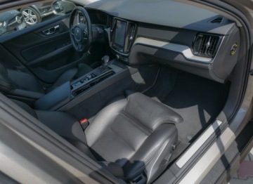 Volvo 2019 Volvo V60 CC AWD Pro Pamięć ACC skóra Komforty Blis Diody Keyles LKA Winter, zdjęcie 15