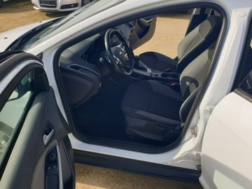 Ford Focus III Hatchback 5d 1.6 Duratec 85KM 2013 Ford Focus 1.6 86 Km Klimatronik, Elektryka, zdjęcie 9
