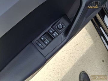 Seat Leon IV Sportstourer 2.0 TDI CR 150KM 2022 Seat Leon 2,0 tdi 150 KM DSG FR panorama navi virtual led alu zarejestrowa, zdjęcie 12