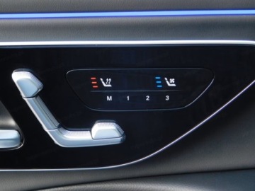 Mercedes Klasa E W214 2026 E Klasa AMG 53 4Matic+ Hybrid 3.0 (612KM) 2026, zdjęcie 13