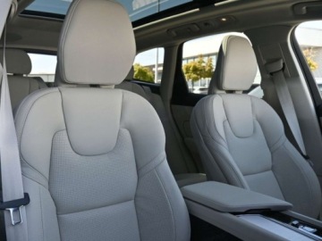 Volvo XC60 II 2026 VOLVO XC60 B5 AWD Ultra Dark Suv 2.0 (250KM) 2026, zdjęcie 12